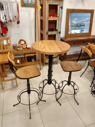 Banquetas para Bistrô em Madeira