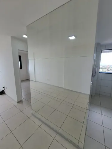 Apartamento para Locação em Maceió, Barro Duro, 2 dormitórios, 1 suíte, 2 banheiros, 1 vag
