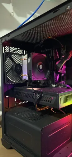 Pc gamer Intel com RX 590