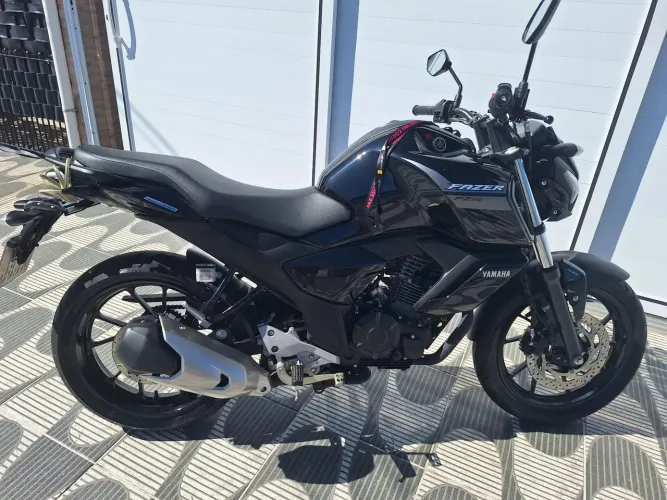 Yamaha FZ15