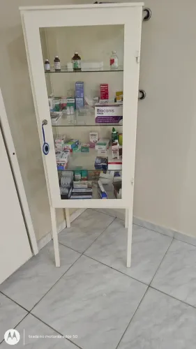 Vitrine Medicamentos Armário 