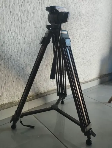 Tripé Profissional para câmera