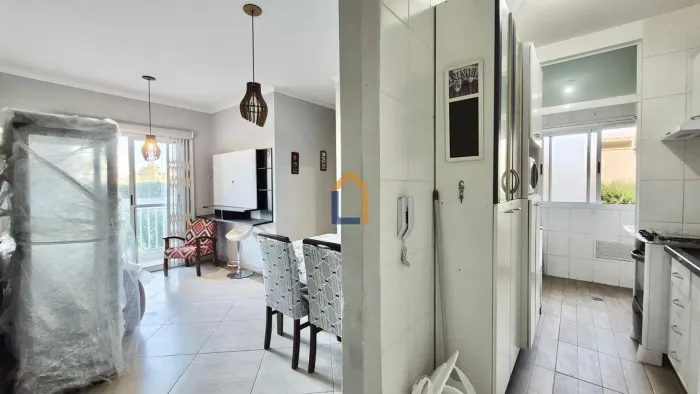 Apartamento com 61m² no bairro Tingui