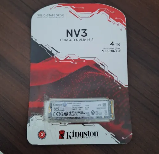 Nvme nv3 4tb Kingston Novo. Avaria na embalagem apenas.