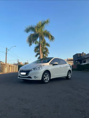 Peugeot 208 Allure 1.5 Flex 8V 5P 2015