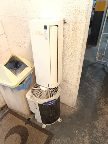 Ar condicionado split com defeito 