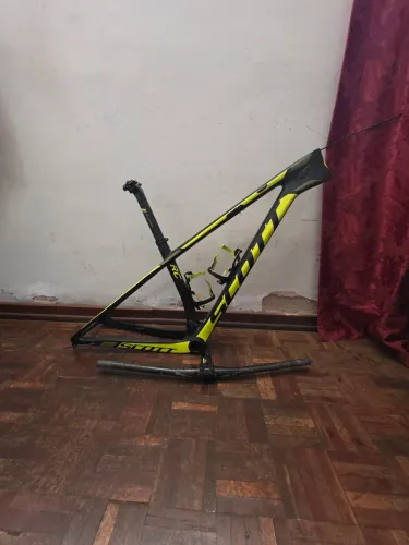 Quadro Scott Carbono Scale 900 Tam P