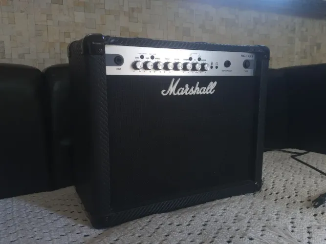 Amplificador Cubo Marshall CFX 30 Watts guitarra violão