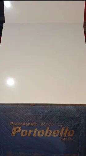 Porcelanato técnico retificado bianco carrara portobello