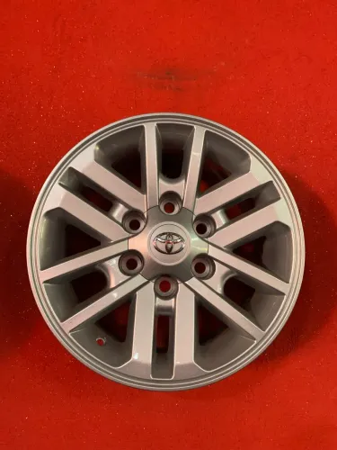 Roda aro 16 liga leve SW4 Hilux 2013 SRX Toyota 