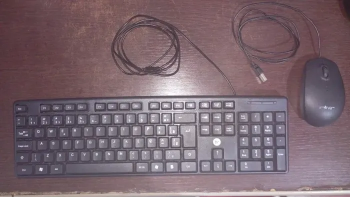 Teclado BR e Mouse Inova