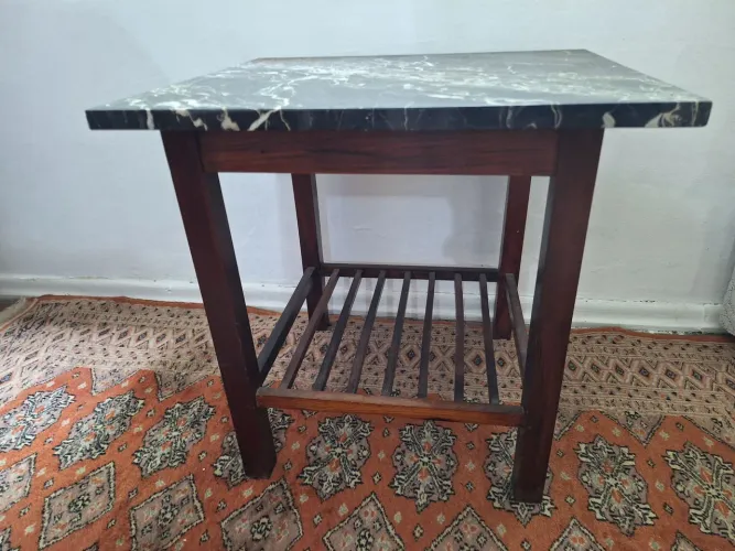 Mesa de canto