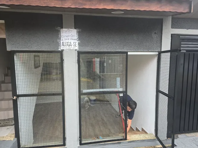 Aluga-se ponto comercial com 2salas