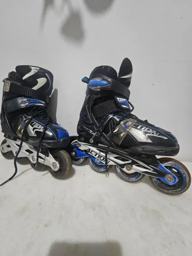 Patins Action ajuatavel - Numeração 32-36 APROXIMADAMENTE