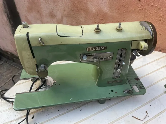 Máquina de Costura