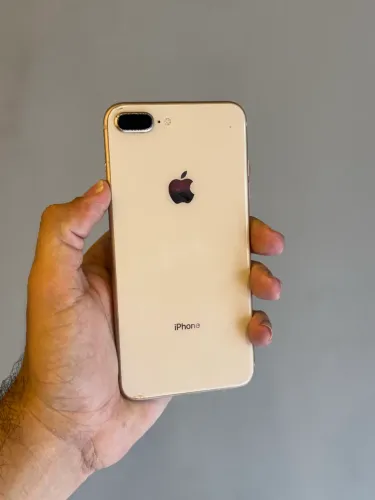 iPhone 8 Plus