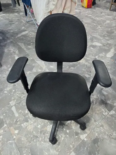 Cadeira de escritório giratória 