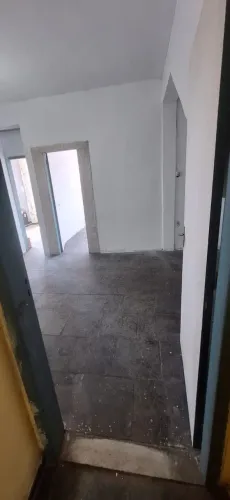 ALUGA-SE SALA EM ANCHIETA