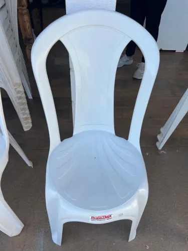 Cadeiras plástico