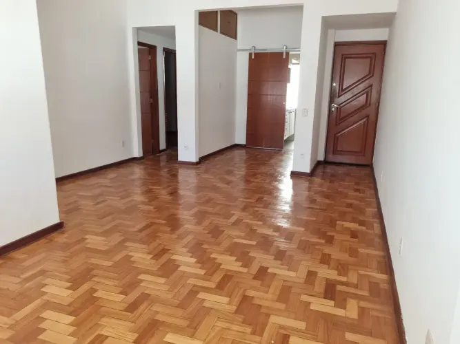 Imóvel para aluguel com 97 metros quadrados com 3 quartos em Tijuca - Rio de Janeiro - RJ