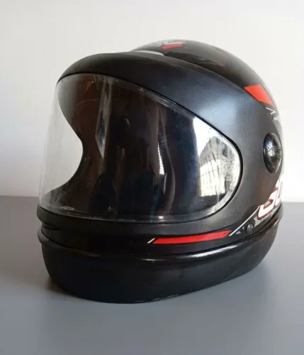 CAPACETE SEMINOVO