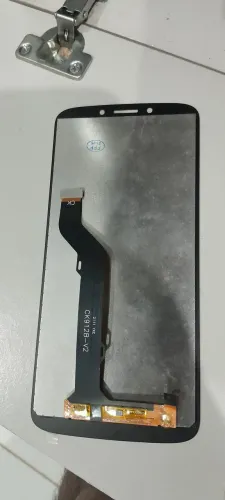 Frontal LCD motoE 5plus