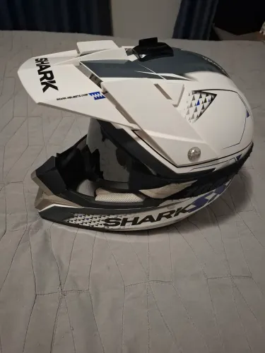 Capacete shark mosca branca número 58