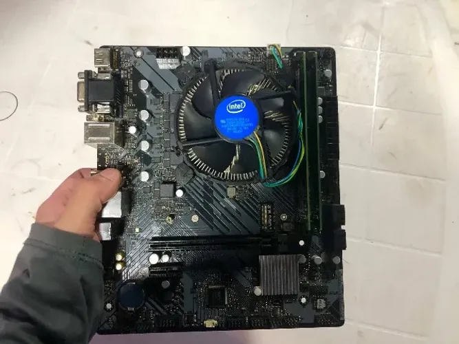 Kit Upgrade ASROCK H510M + I3-10100F + 8GB DDR4