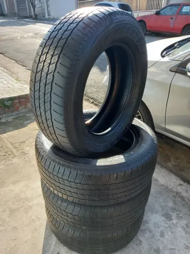 Pneus 265 60 18 110H tenho os 4 Rodam muito
