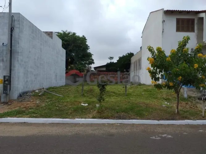 Terreno no Residencial dos Jardins Igara. REF: C1321