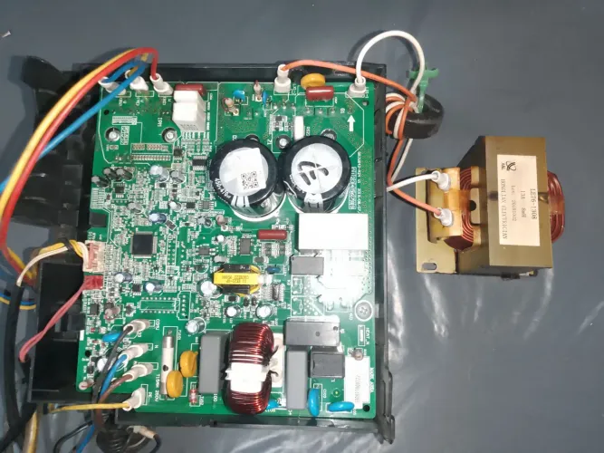 PLACA INVERTER 9000 BTU'S AR CONDICIONADO GREE