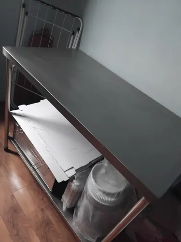 Mesa de inox .