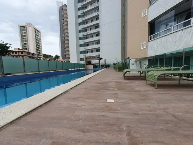 Apartamento com 1/4 Armação- Vista Mar