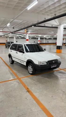 Fiat Uno Mille Celeb. WAY Econ. 1.0 F.flex 4P 2013