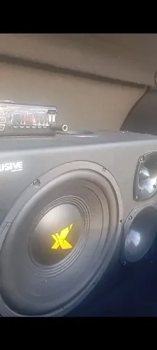 Caixa Amplificada Exclusive Trio 500W (Modelo XC500) [Semi Nova]