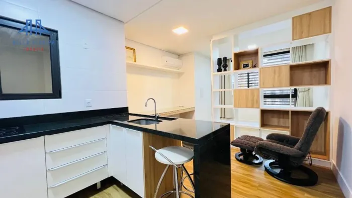 Studio com 1 dormitório para alugar, 32 m² por R$ 3.780,00/mês - Córrego Grande - Florianó