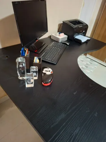 Mesa em L para Escritório/Home Office - Preta - Excelente Estado