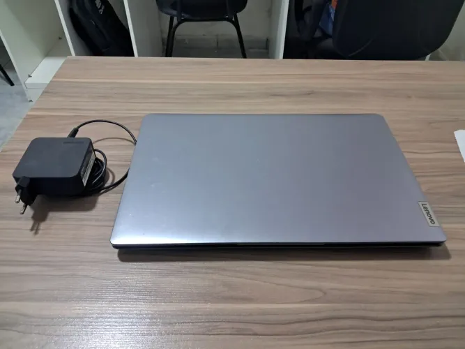 Vendo notebook Lenovo, "Super Novo".