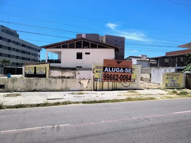 Alugo Terreno de Esquina na Praia do Bessa - João Pessoa/PB