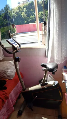 Bicicleta ergométrica modelo mais antigo