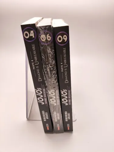Lote mangas Jojo's Bizarre Adventure: Diamonds is Unbreakable 4, 6 e 9