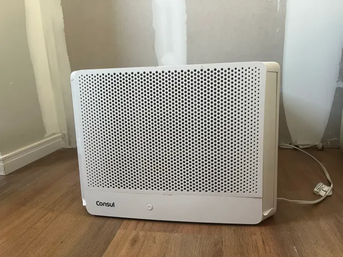 Ar Condicionado Janela 10.000 BTUs Consul Frio Eletrônico 220V - Seminovo