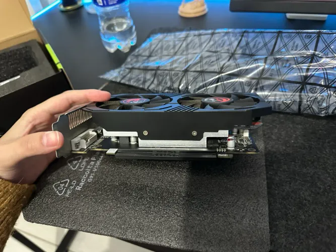 Placa de Vídeo MSI Radeon RX 560 4GB