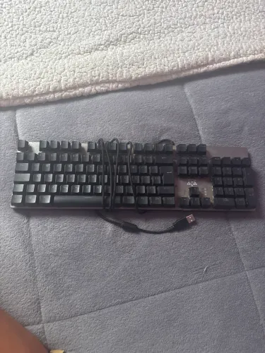 Teclado Gamer Shuriken AK?2001 Adamantiun - Com Iluminação LED - Funcionando 100%