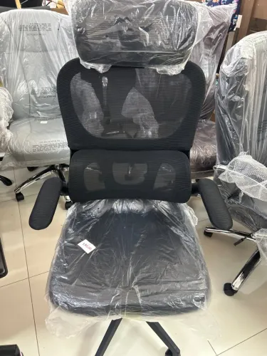 Cadeira executiva alta nova só 390,00