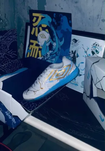 Tênis de futsal Umbro Pro 5 bump Kitsungi