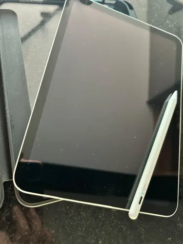 iPad 10th Geração - A2696 64Gb Prata