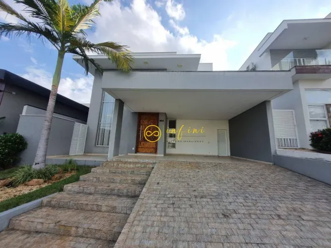 Casa de Condomínio com 3 Quartos à venda, 300 m² por R$ 1.800.000 - Condomínio Mont Blanc