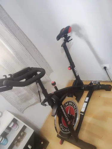 BICICLETA ERGOMÉTRICA SCHWINN IC7 (700IC) - ESTADO DE NOVA - SÃO PAULO/SP