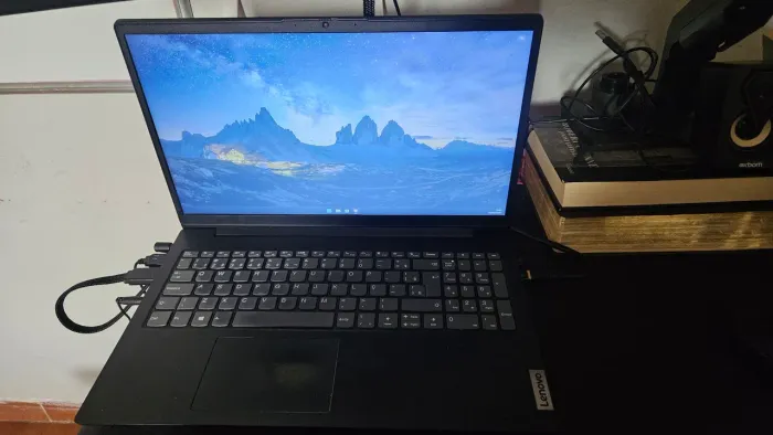 Notebook Lenovo i5 1135g7- 12gbRAM 240gb ssd M2